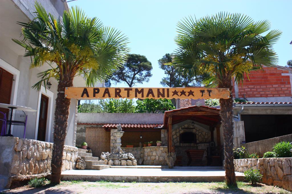 Apartments Dvije Palme シベニク エクステリア 写真